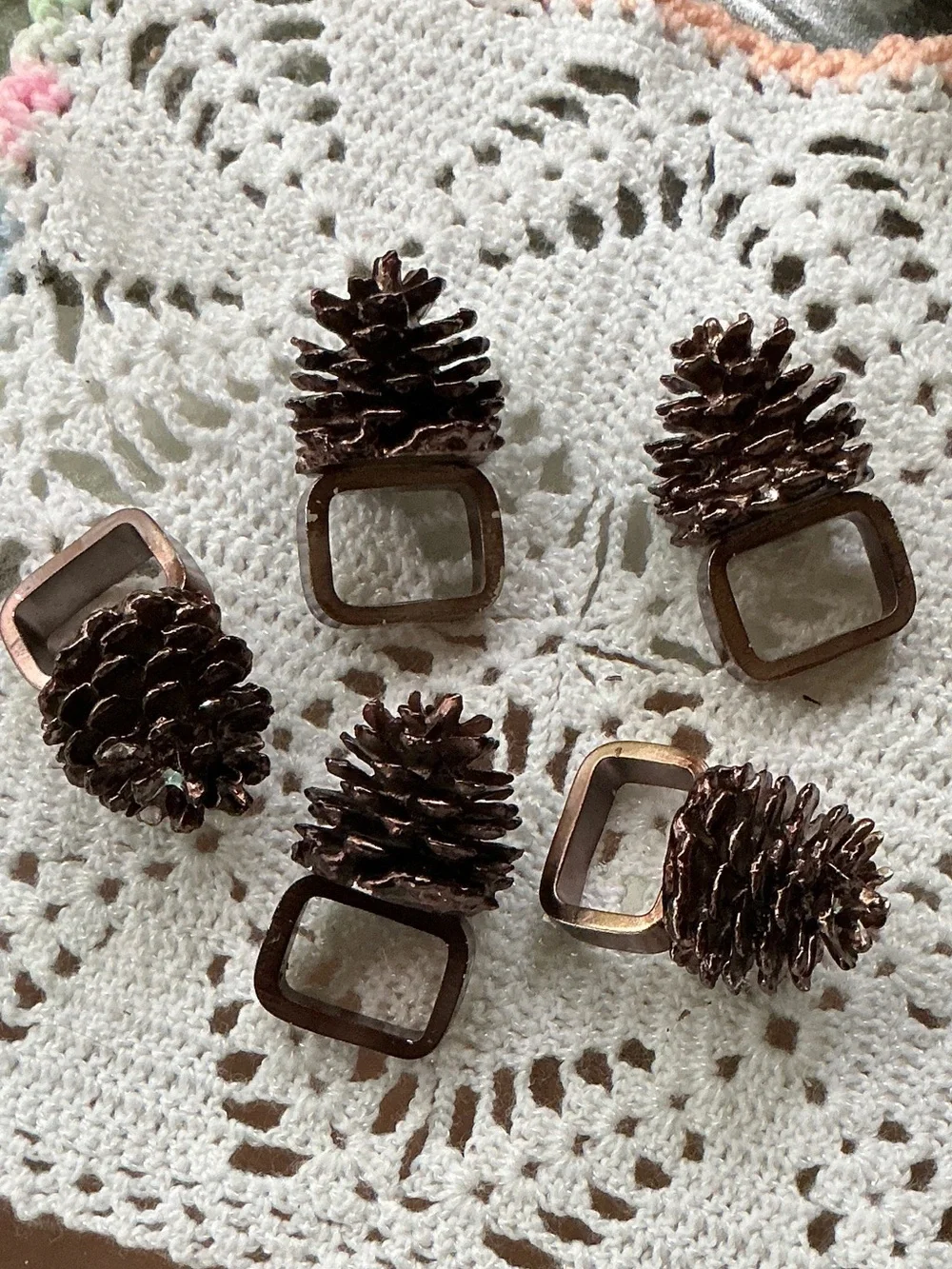 Pinecone Decorative Holiday Napkin Rings Lot of 5